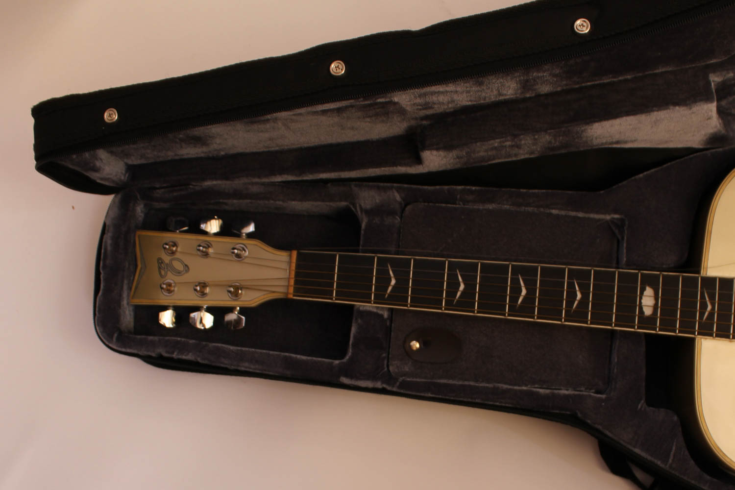 Limited Edition Esteban Cadillac Acoustic/Electric Guitar with Case EBTH